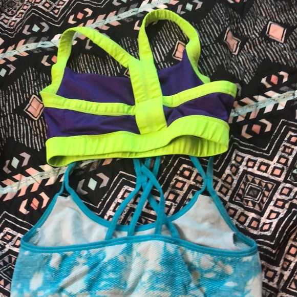 Sport bras - Picture 2 of 2